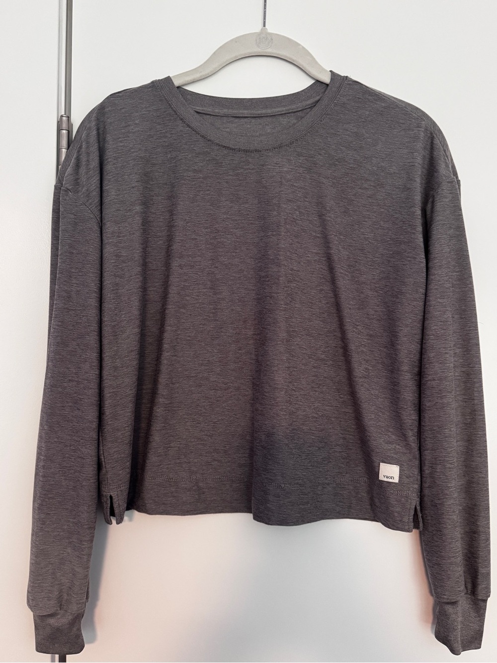 Vuori Long Sleeve Cropped Tee - heather tan (not gray, image is a bit deceiving)